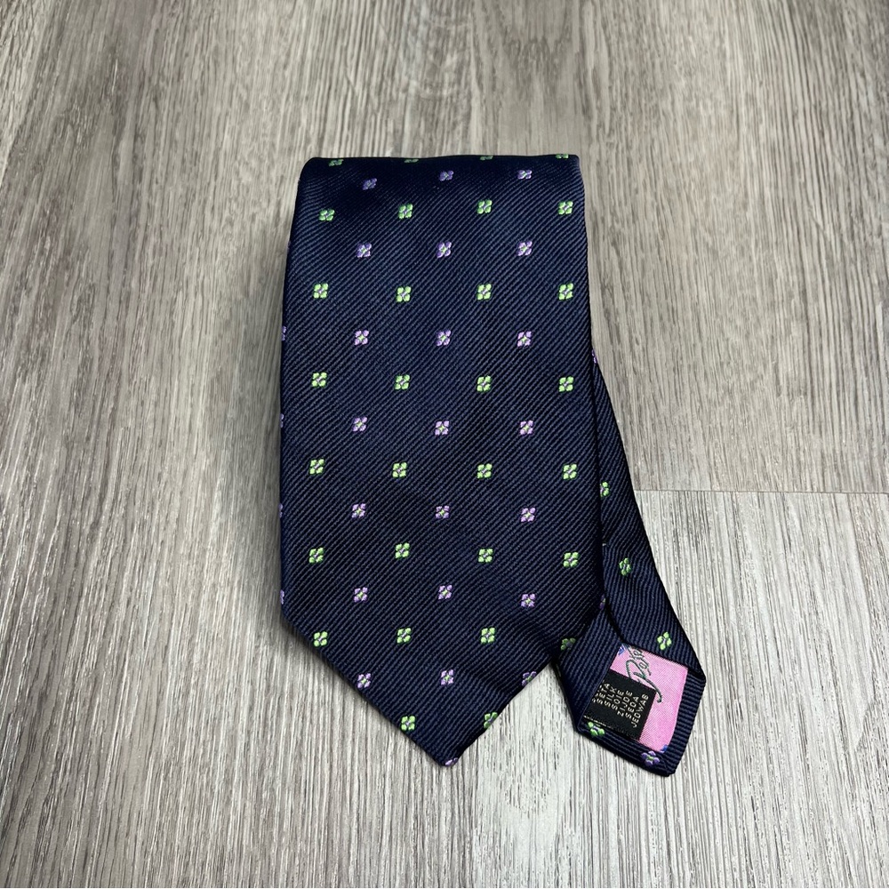 Peter Millar Mens Designer Necktie 100% Silk Navy Blue Flowers Made in Italy 58”